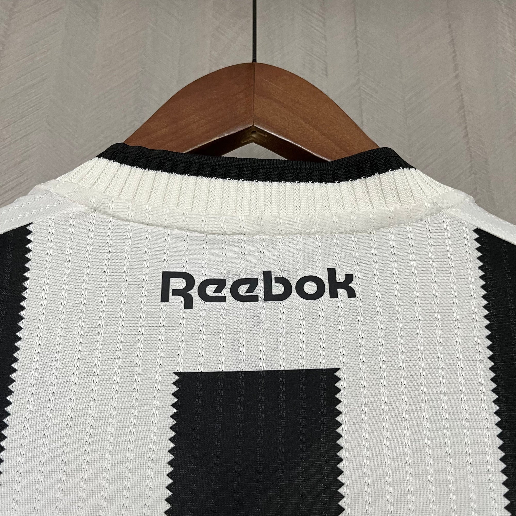 Camisa Reebok Botafogo 24/25 Casa - Preta e Branca