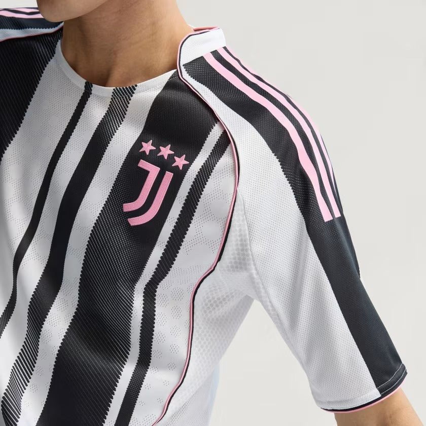Camisa adidas Juventus FC 2025/26 I - Jogador