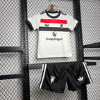 Kit Infantil Manchester United 24/25 - Branco e Vermelho