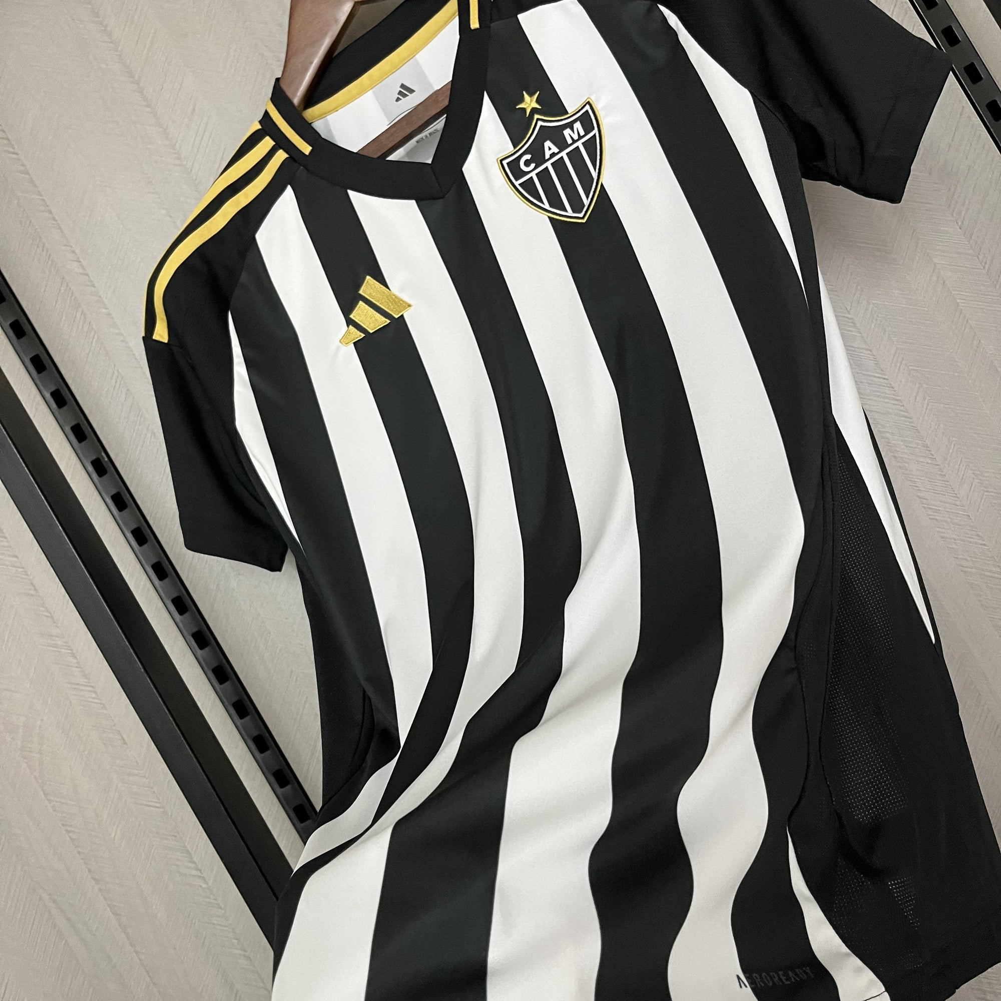 Camisa 1 Atlético MG 25/26 Preta e branca - (Feminina)
