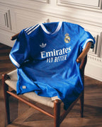 Camisa Real Madrid Third 2025/26 Azul