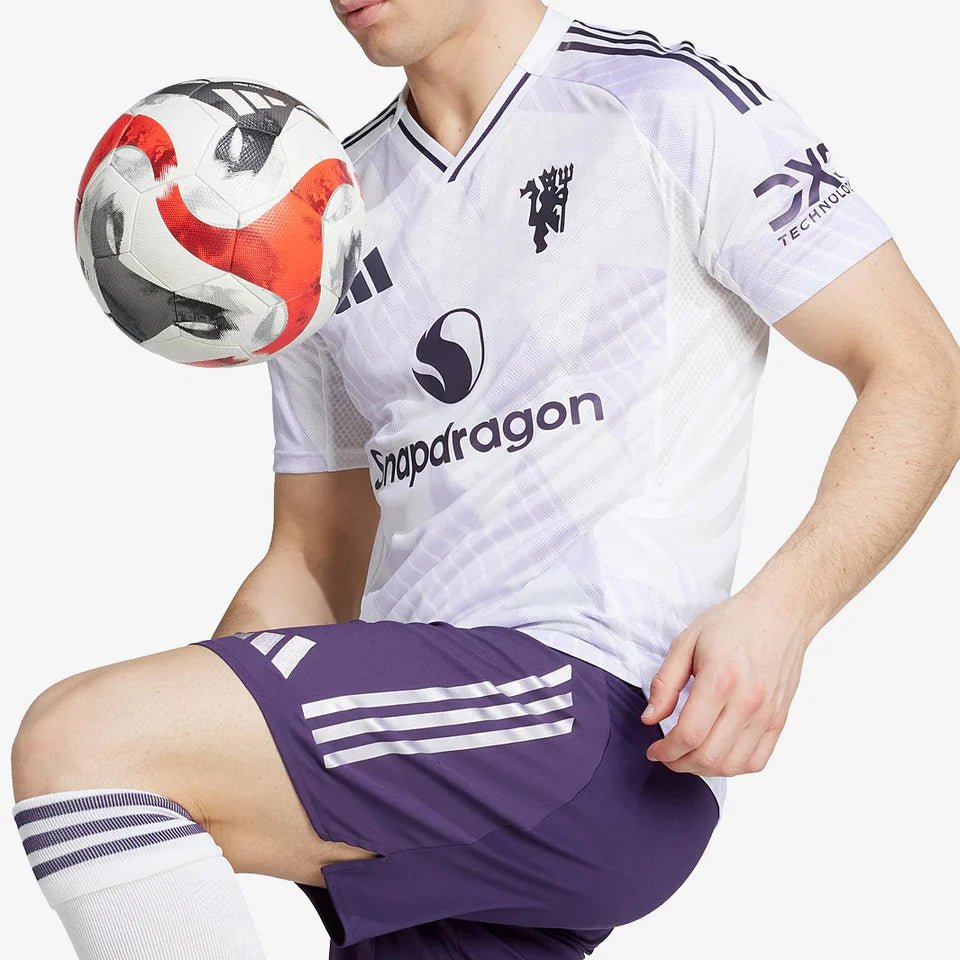 Camisa adidas Manchester United 2025/26 II - Jogador